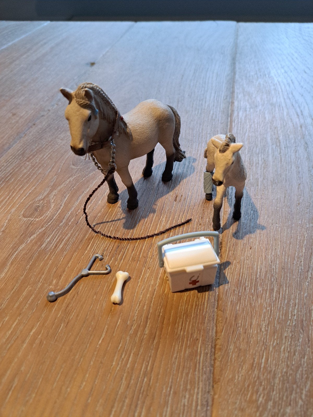 Schleich paarden met dierenarts set, Ophalen of Verzenden, Zo goed als nieuw