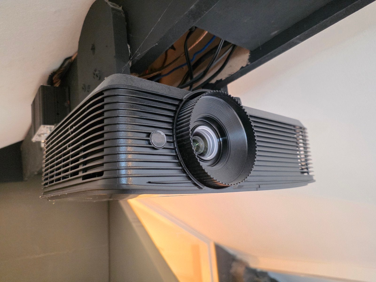 Optoma HD143X Full HD Beamer - Slechts 826 uur gebruikt, Ophalen, Gebruikt, DLP, Full HD (1080)