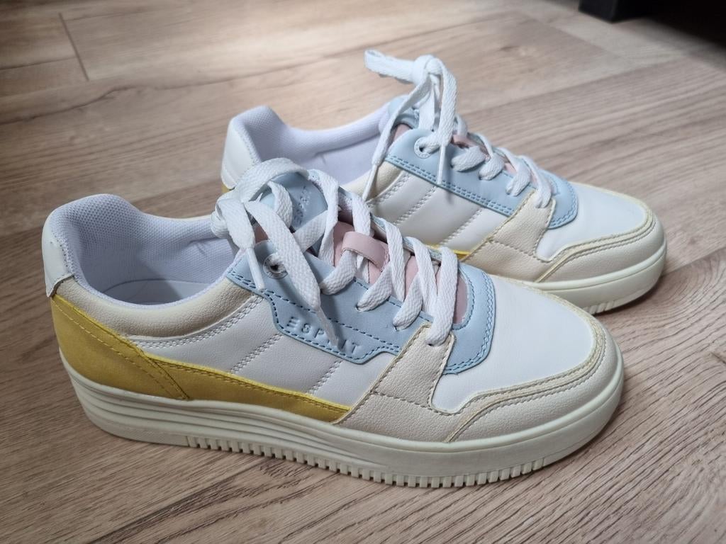 Nieuw! Esprit Vegan Sneakers - Maat 38, Kleding | Dames, Schoenen, Zo goed als nieuw, Sneakers of Gympen, Wit, Ophalen of Verzenden