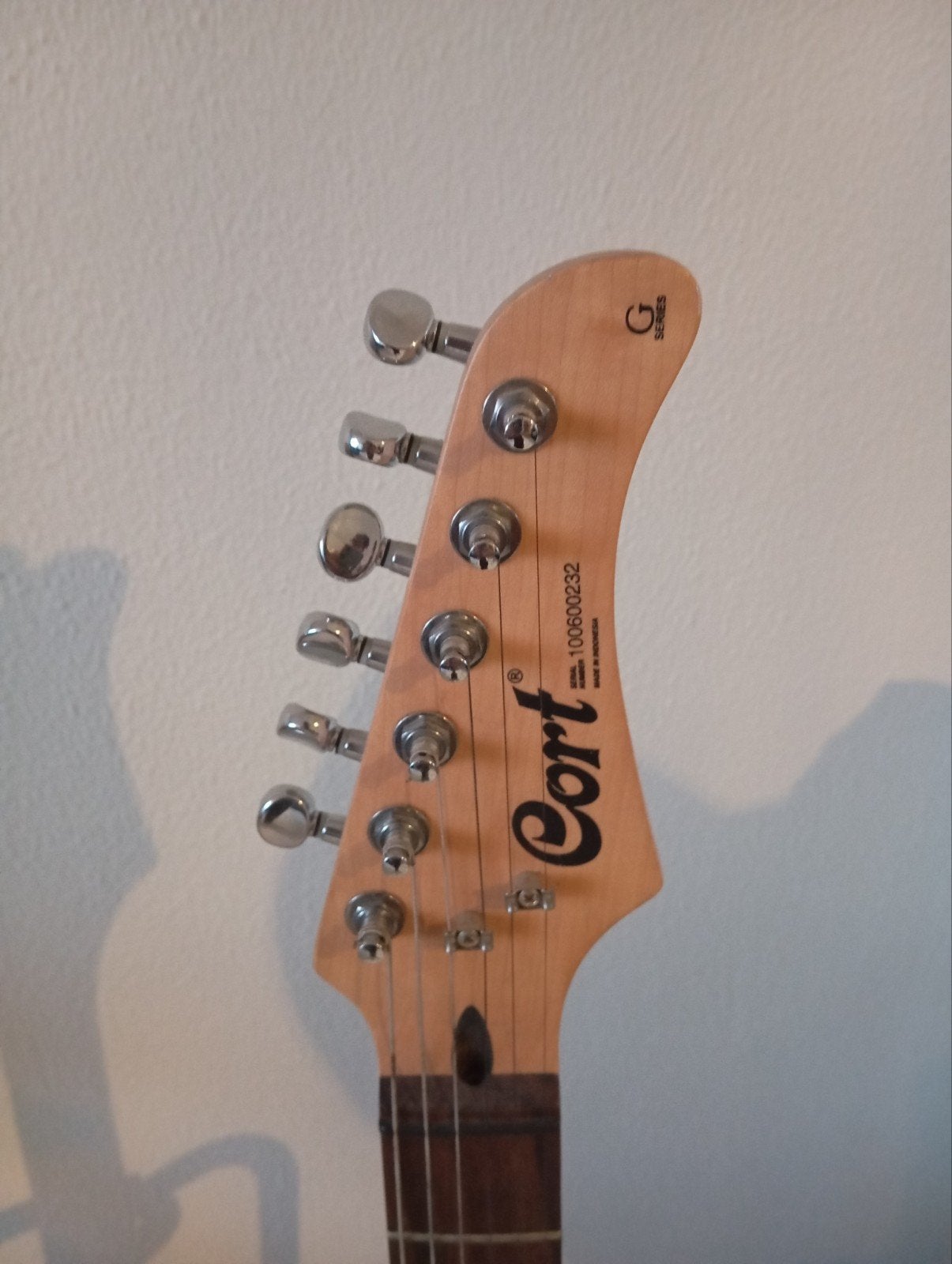 Cort G-serie elektrische gitaar met Line 6 versterker, Gebruikt, Met versterker, Solid body, Ophalen