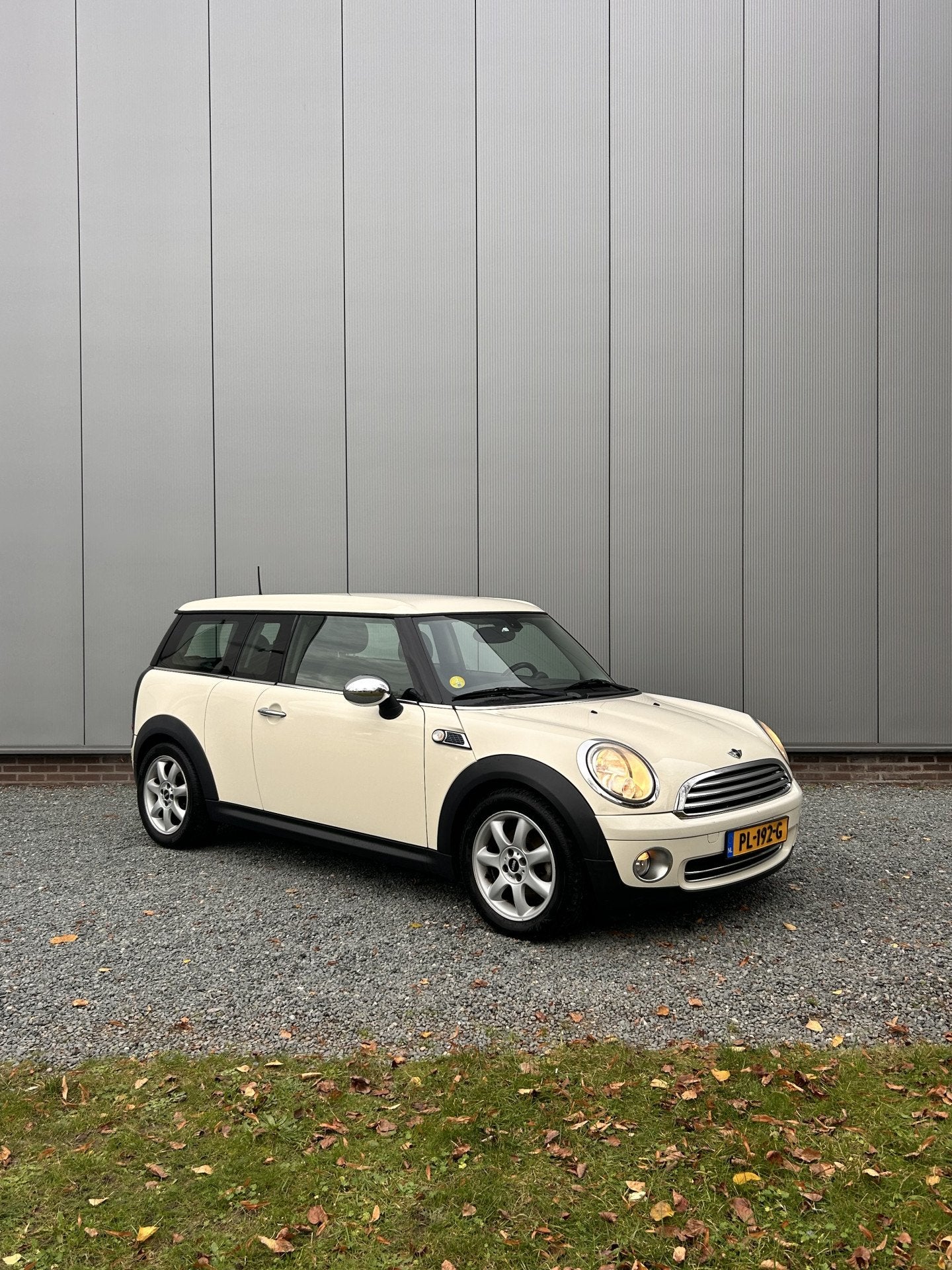 MINI Clubman 1.4 One Pepper (bj 2009), Voorwielaandrijving, Stof, 4 cilinders, 4 stoelen