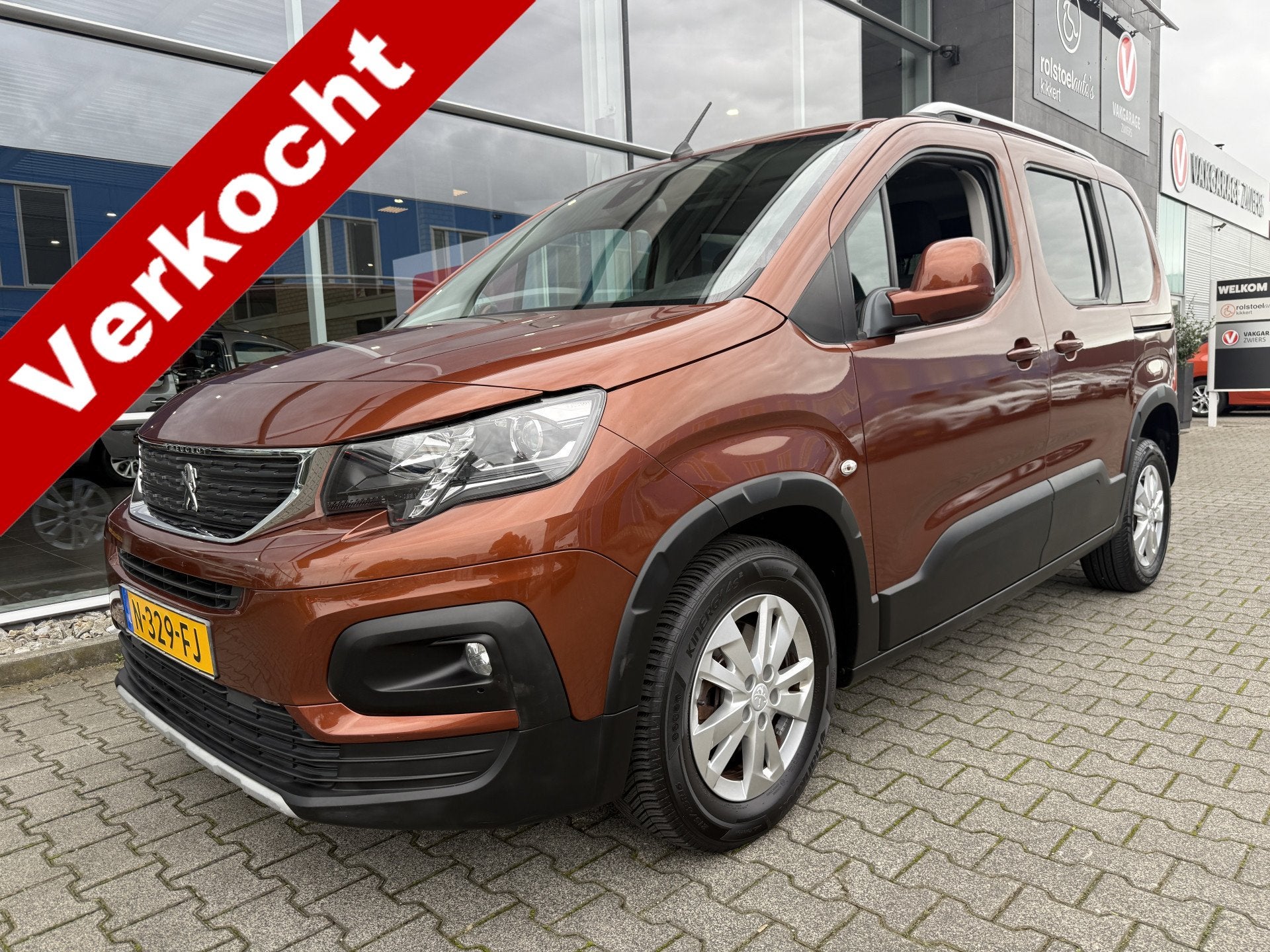 Peugeot Rifter 3+1 Rolstoelauto 1.2 Puretech Allure (Mooie r, Voorwielaandrijving, Stof, Gebruikt, 3 cilinders