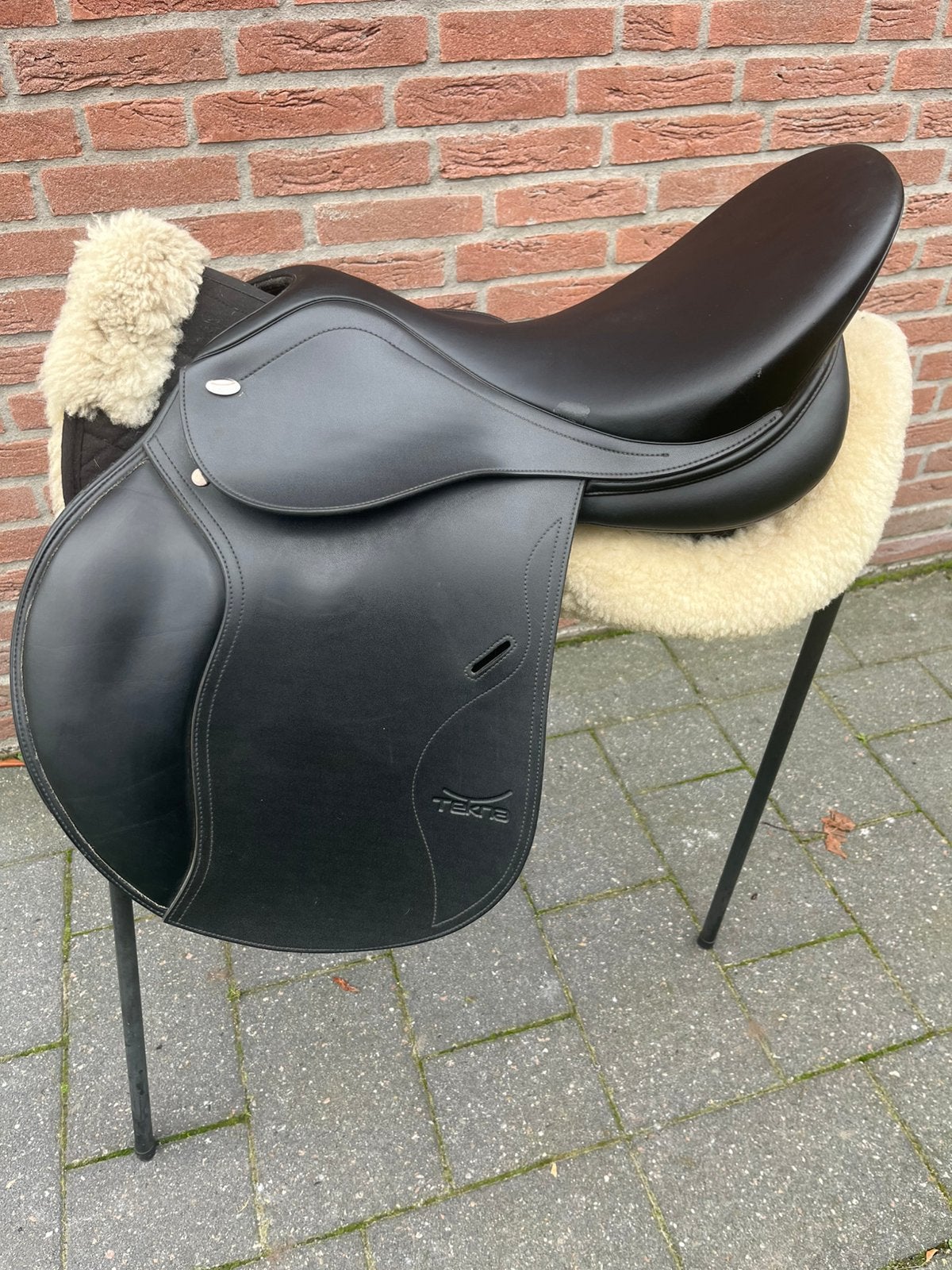 Tekna 17,5 veelzijdigheidszadel, L (17.5 inch), Gebruikt, Ophalen of Verzenden, Middel