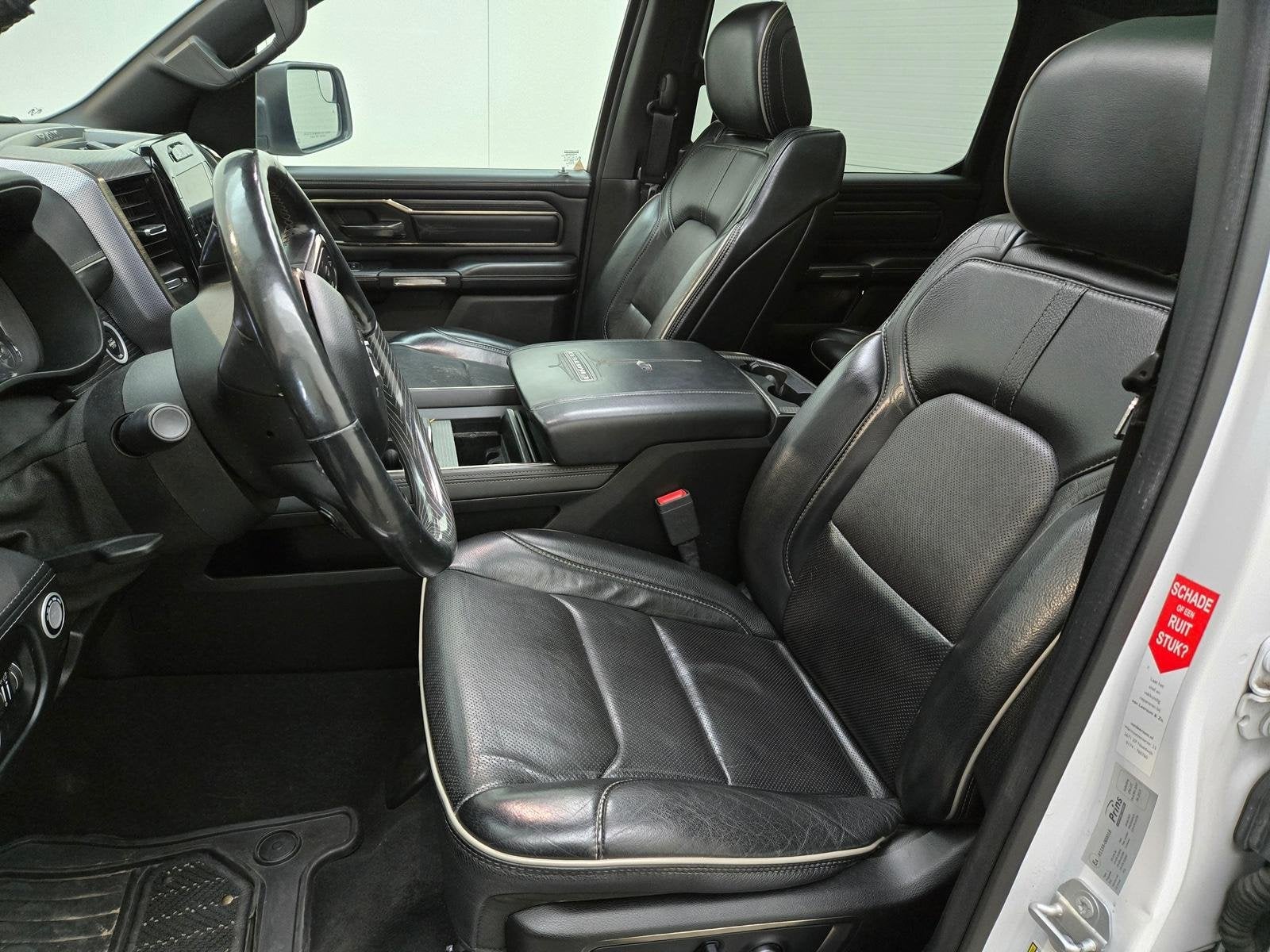 Dodge Ram 1500 5.7 V8 4x4 Crew Cab Limited Pano Bedcover LPG, Auto's, Automaat, Gebruikt, 5654 cc, Bedrijf