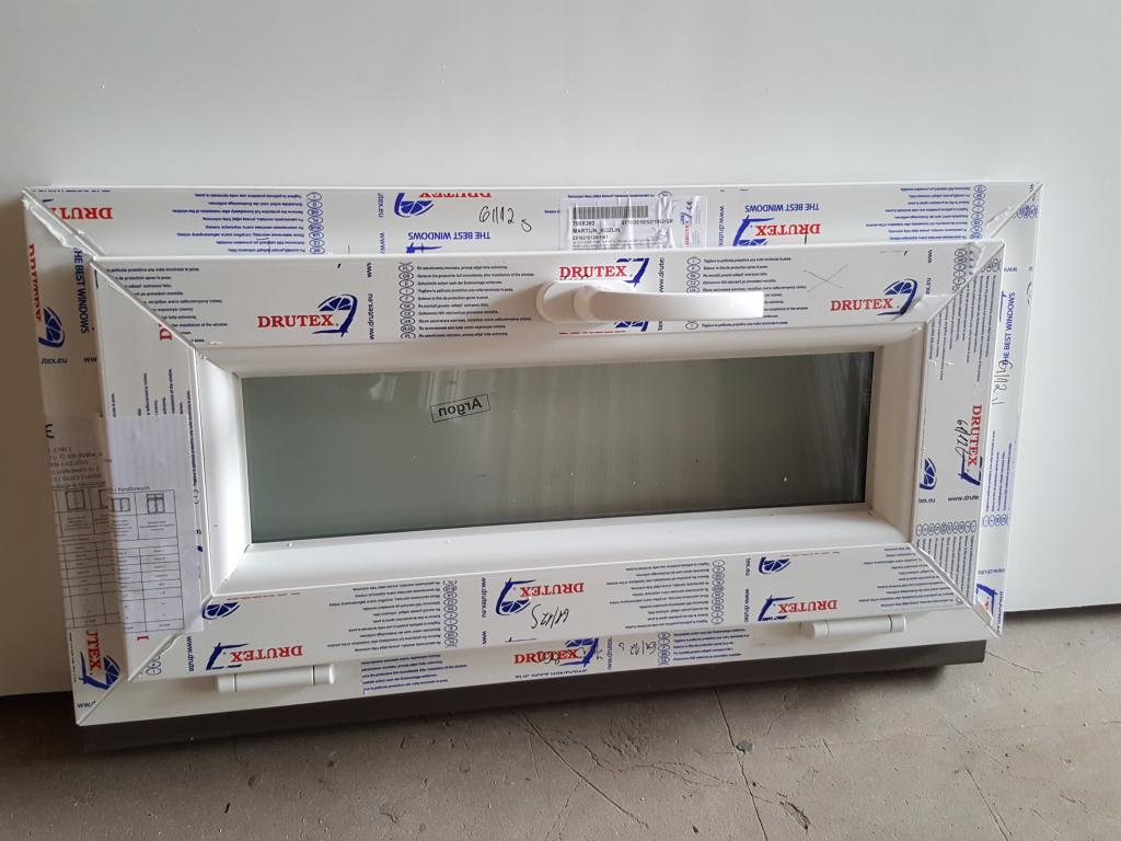 Kunststof kiep kozijn 70 x 32 cm wit RAL 9016, Kunststof, Raamkozijn, Niet ingevuld, Nieuw
