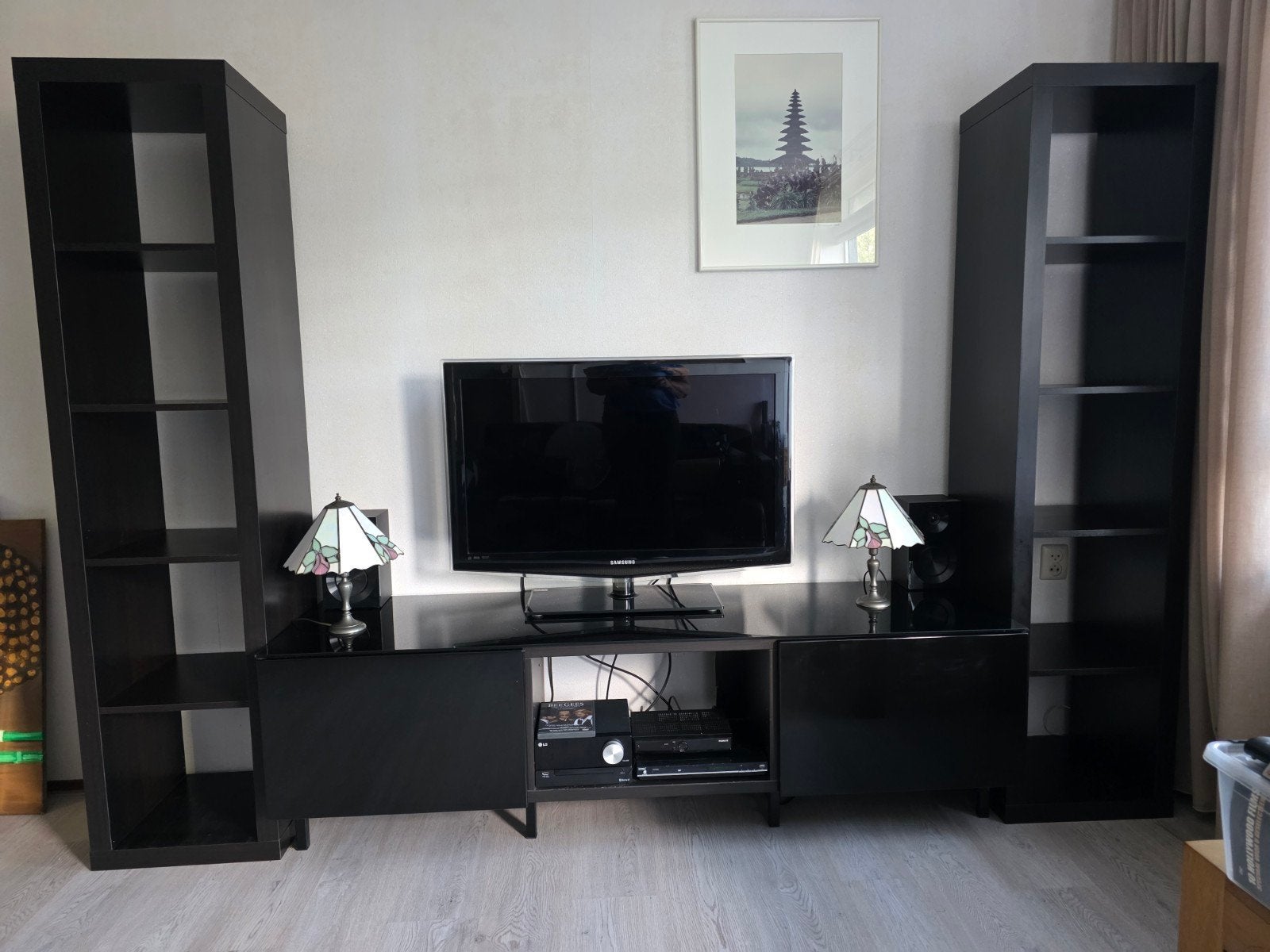 IKEA Kallax & Besta TV-meubel combinatie zwart/bruin, Ophalen, Gebruikt
