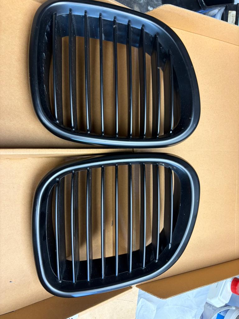 Kort gebruikte nieren Grill Mat Zwart voor BMW Z3, Gebruikt, Voor, Ophalen of Verzenden, Bumper