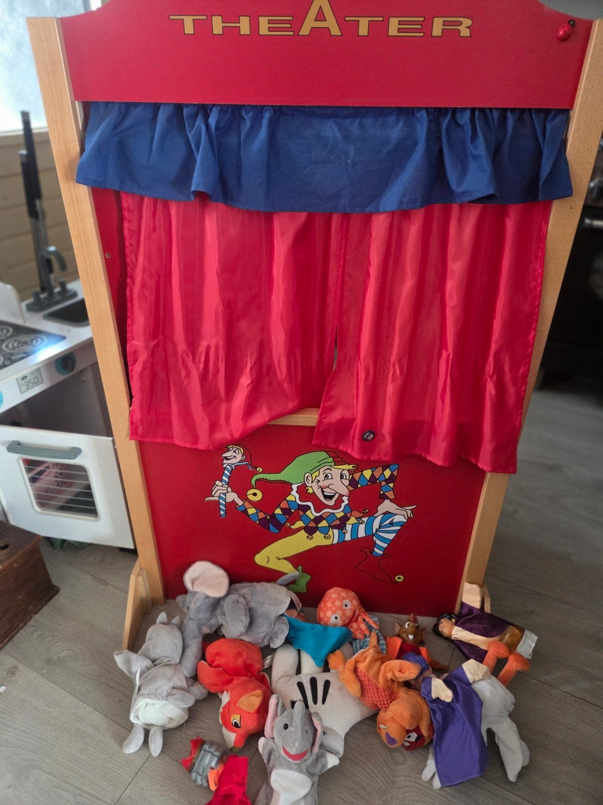 poppenkast met handpoppen, Ophalen, Zo goed als nieuw, Jongen of Meisje