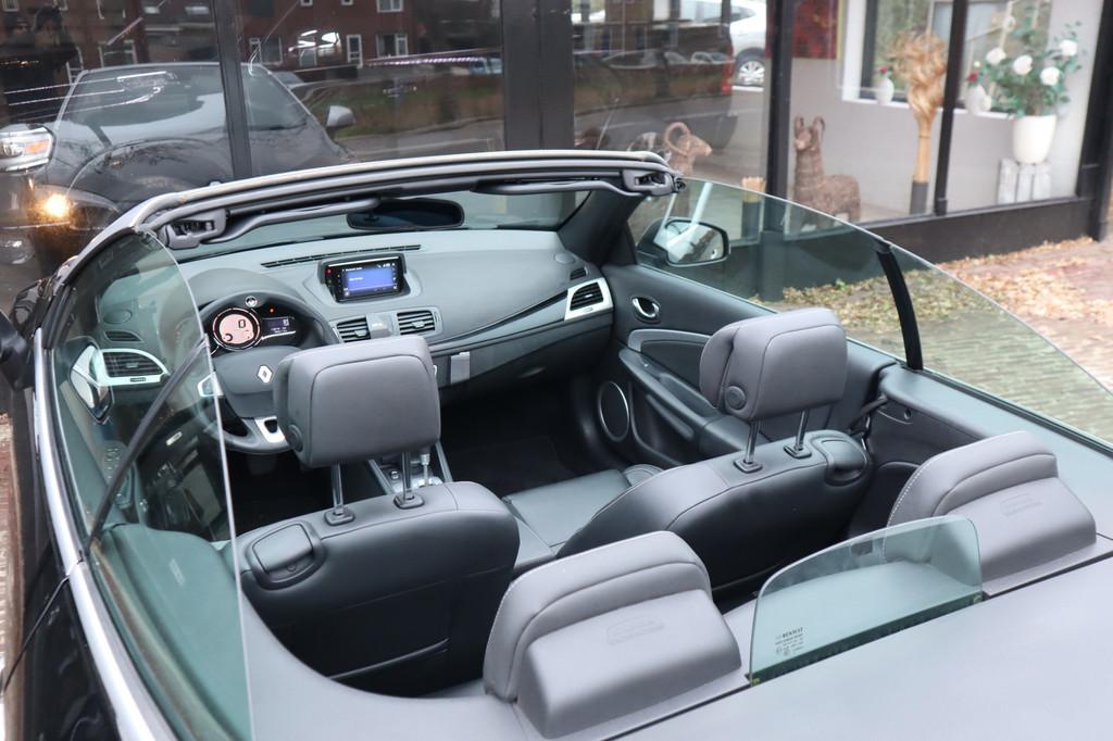 Renault Mégane Coupé-Cabriolet 2.0 Dynamique | LPG-G3 | Tr, Auto's, Gebruikt, 4 cilinders, Zwart, Bedrijf