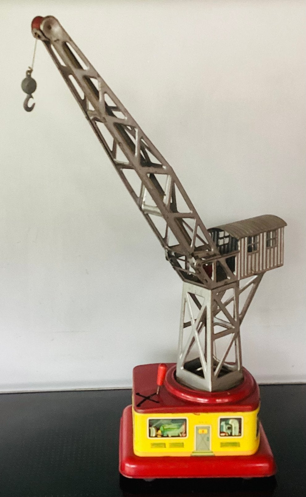 Grote 1950 blikken hijskraan N.B.N.Western Germany D.B.G.M., Antiek en Kunst, Ophalen