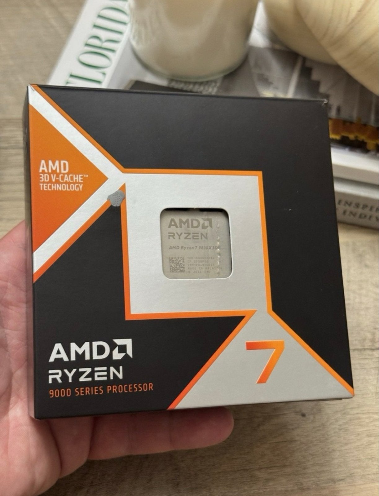 AMD Ryzen 7 9800X3D Processor - Nieuw in doos, Computers en Software, Processors, Ophalen of Verzenden, Nieuw, 8-core, 4 Ghz of meer