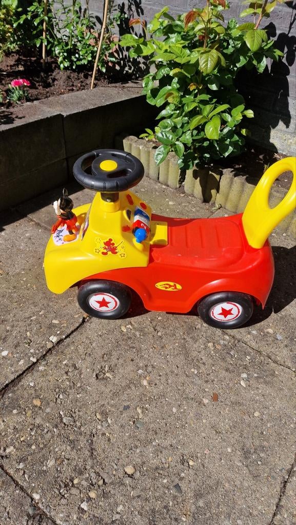 Mickey Mouse Loopauto - Geel/Rood, Ophalen of Verzenden, Gebruikt, Loopvoertuig