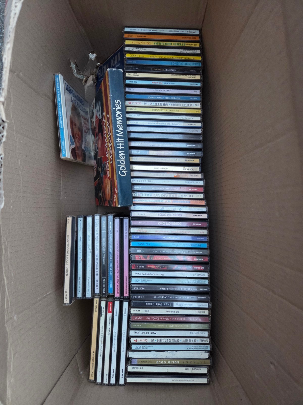Grote collectie diverse CD's in doos, Ophalen, Gebruikt, Verzamelalbum, Inclusief doosje
