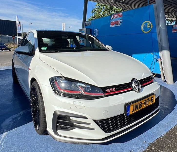 Volkswagen Golf 2.0 TSI 300PK 5D Facelift Oryxweisse, Voorwielaandrijving, Stof, Adaptive Cruise Control, Zwart