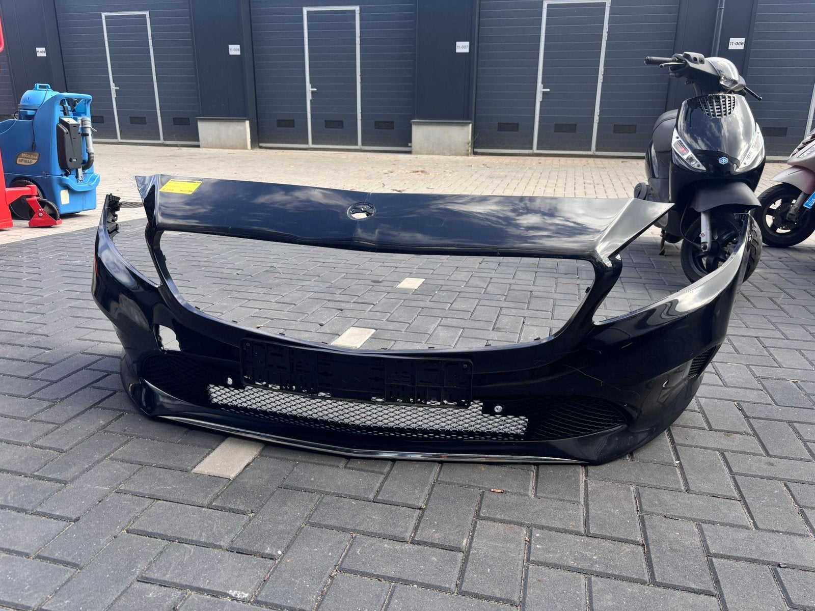 Mercedes A Klasse voorbumper parkeersensoren, Ophalen, Voor, Bumper