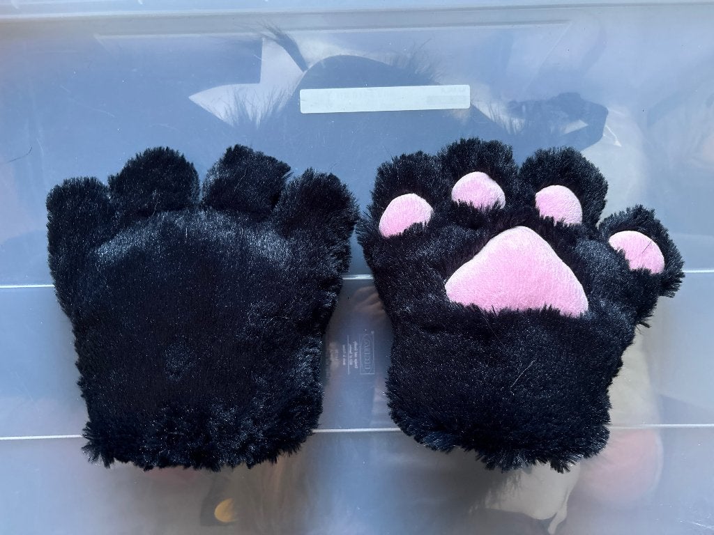 Fursuit handpaws, Hobby en Vrije tijd, Ophalen of Verzenden, Zo goed als nieuw, Overige typen