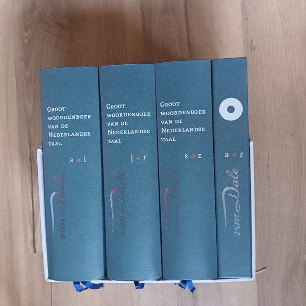 groot woordenboek Nederlandse taal van Dale 14e 2005, Ophalen, Van Dale, Nederlands, Zo goed als nieuw