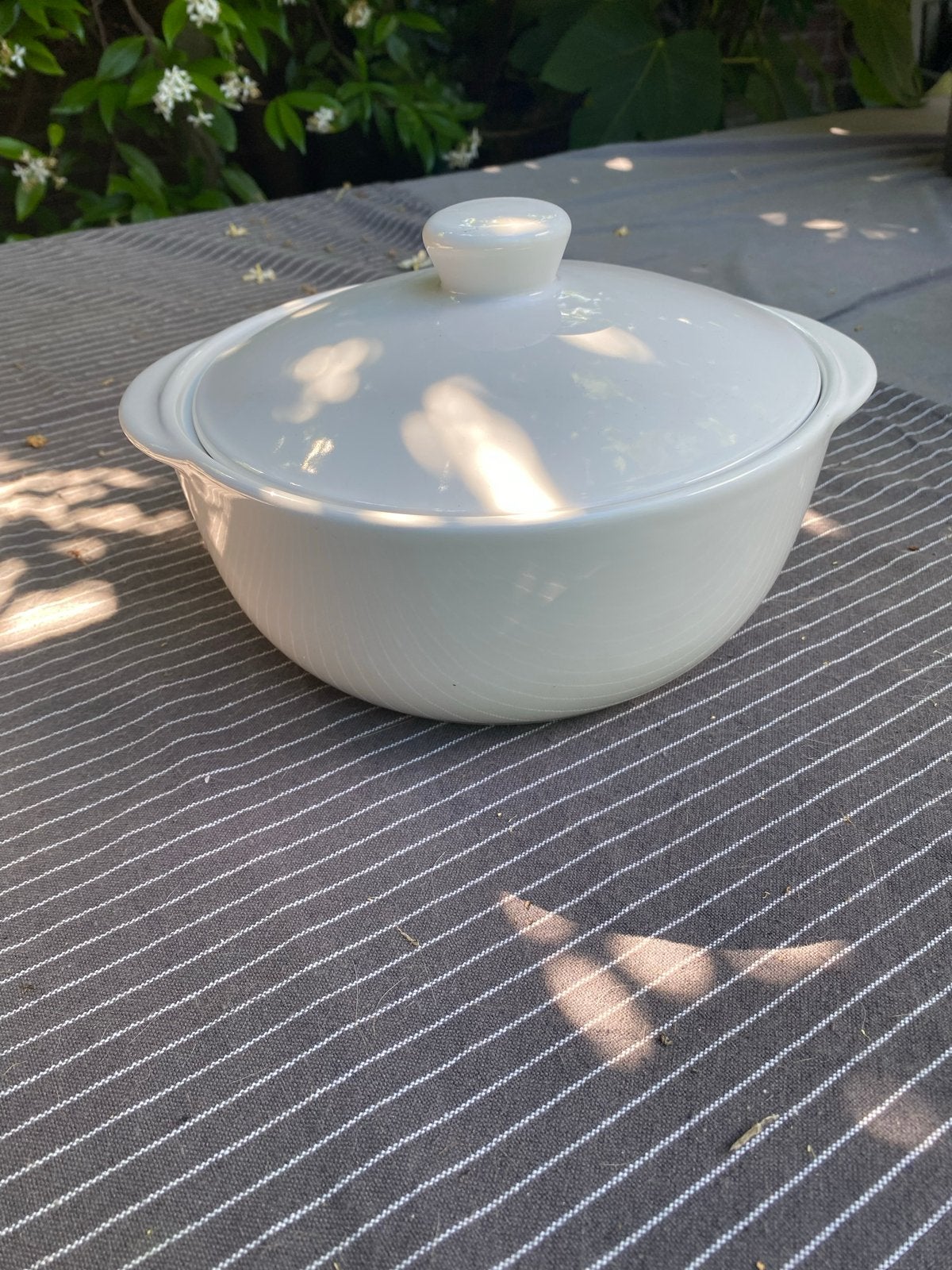 Nieuwe Villeroy & Boch Vivo serveerschalen met deksel, Huis en Inrichting, Keuken | Servies, Keramiek, Villeroy & Boch, Nieuw