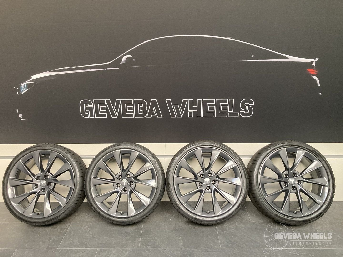 21” originele Tesla Model S Twin Turbine velgen + nwe banden, Auto-onderdelen, Banden en Velgen, -, -, Banden en Velgen, Zomerbanden