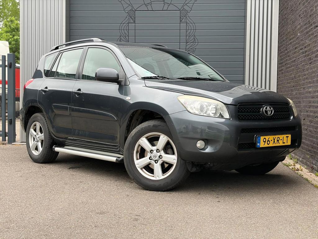 Toyota RAV4 2.0 VVTi Linea Sol 4x4|Ecc|Cruise, Auto's, 1998 cc, Zwart, 4 cilinders, 2000 kg