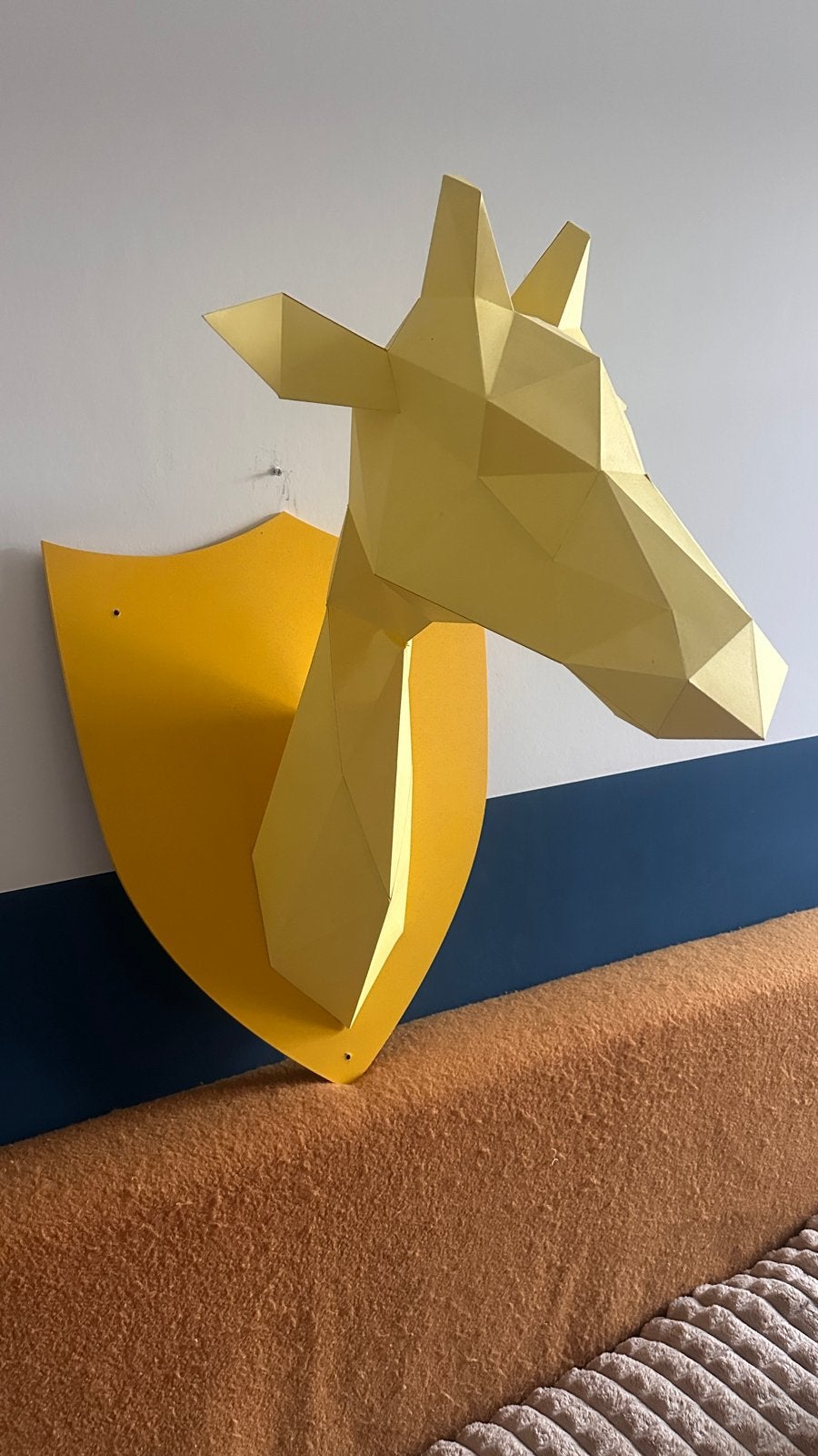 Gele papieren giraffe wanddecoratie, Ophalen, Zo goed als nieuw, Modern, Papier/karton