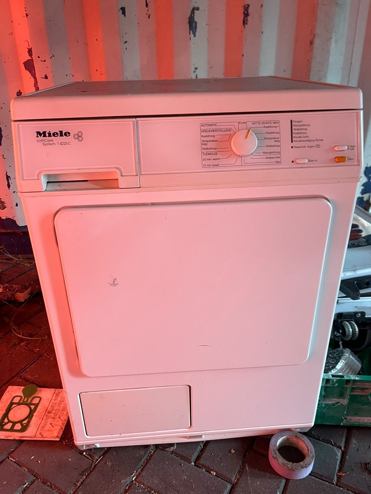 Miele SoftCare System T 4225 C Condensdroger, Ophalen, 6 tot 8 kg, Gebruikt, Voorlader