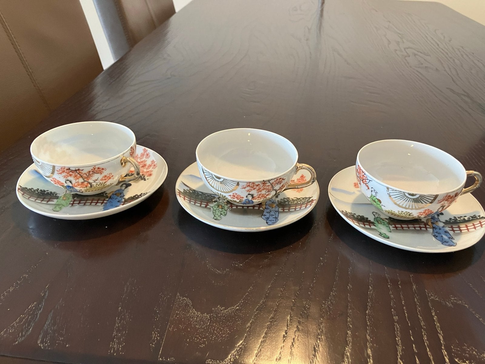 Set van 3 Japanse theekopjes met schotels, Ophalen