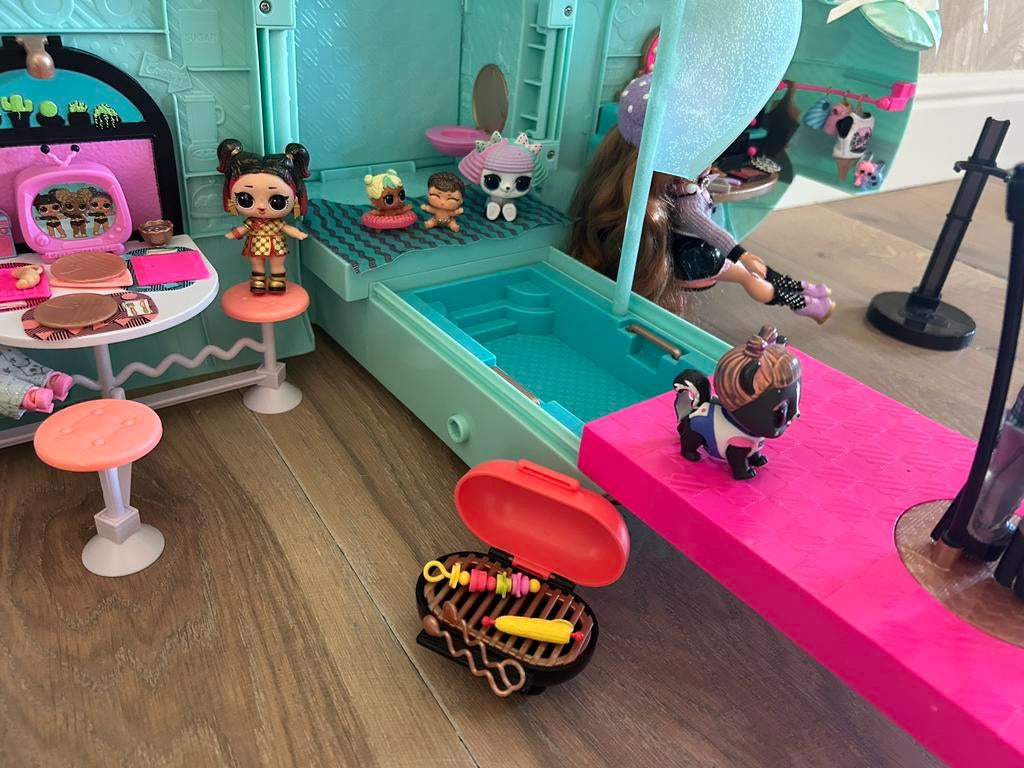 LOL Surprise OMG Glam N' Go Camper met accessoires, Ophalen of Verzenden, Gebruikt