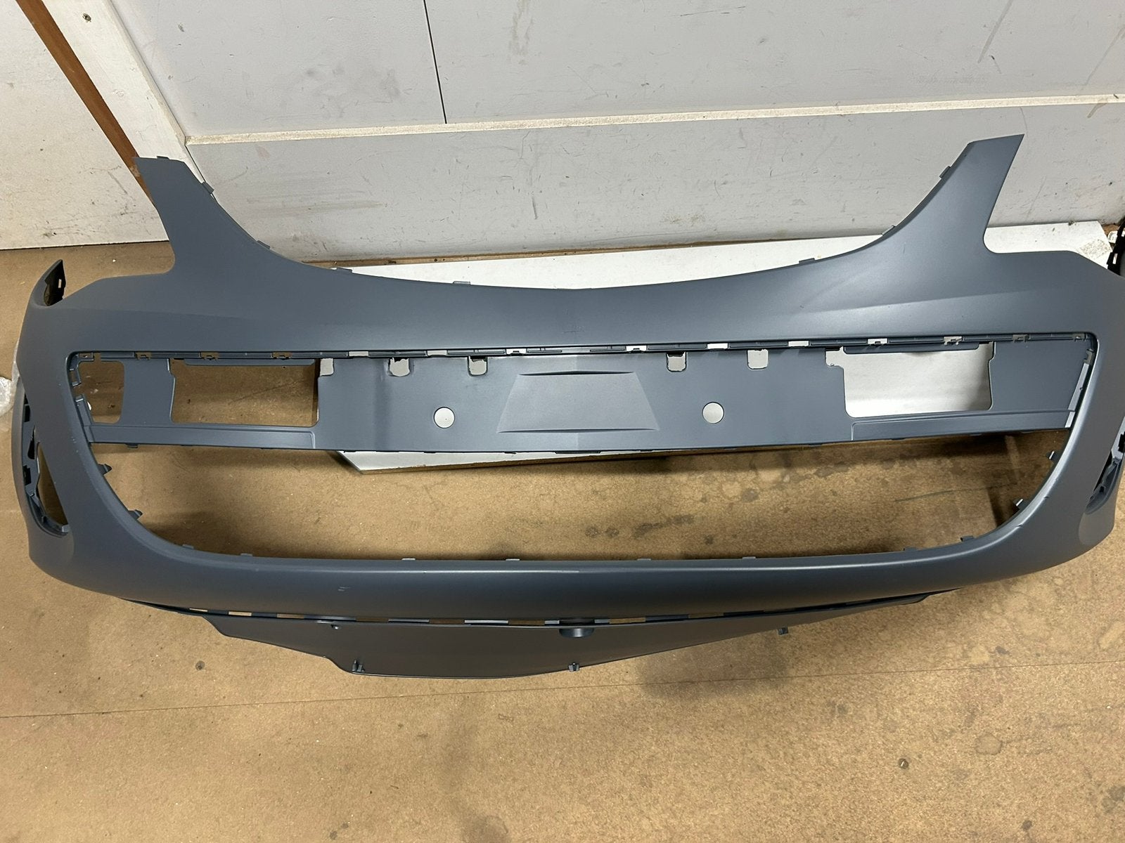 Voorbumper Opel corsa D 2011-2015, Auto-onderdelen, Carrosserie en Plaatwerk, Voor, Opel, Nieuw, Ophalen of Verzenden