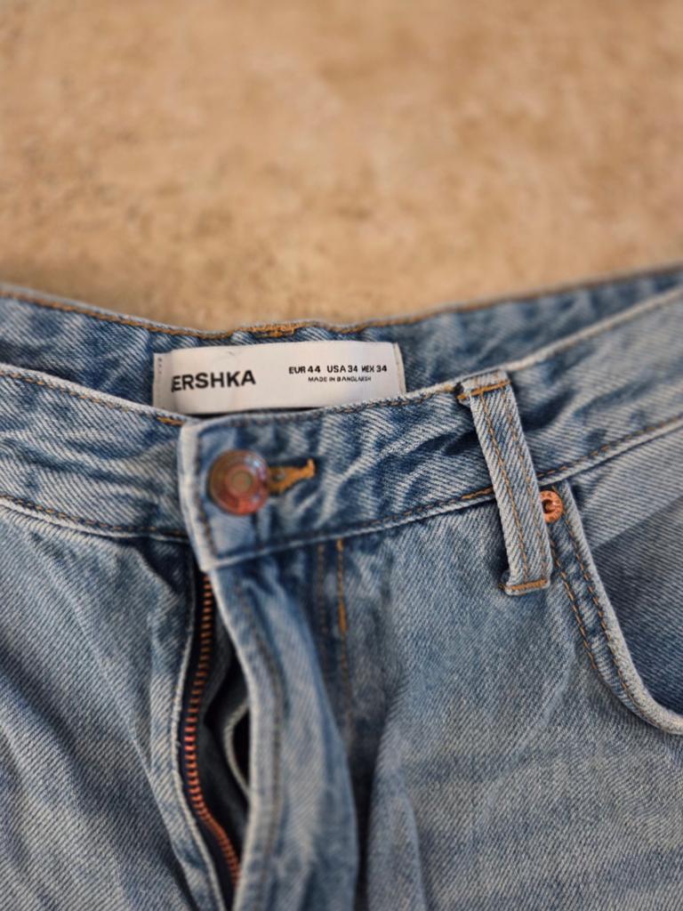 Yourturn- Bershka
Maat L, Ophalen of Verzenden, Gedragen, Maat 42/44 (L)