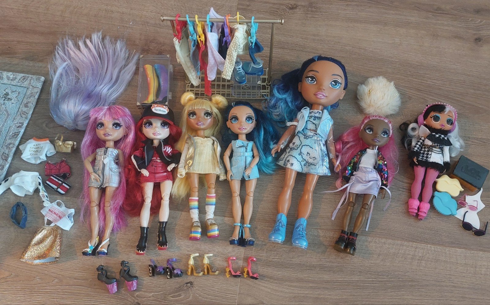 Rainbow high poppen met kleding, Ophalen of Verzenden, Zo goed als nieuw, Carnaval