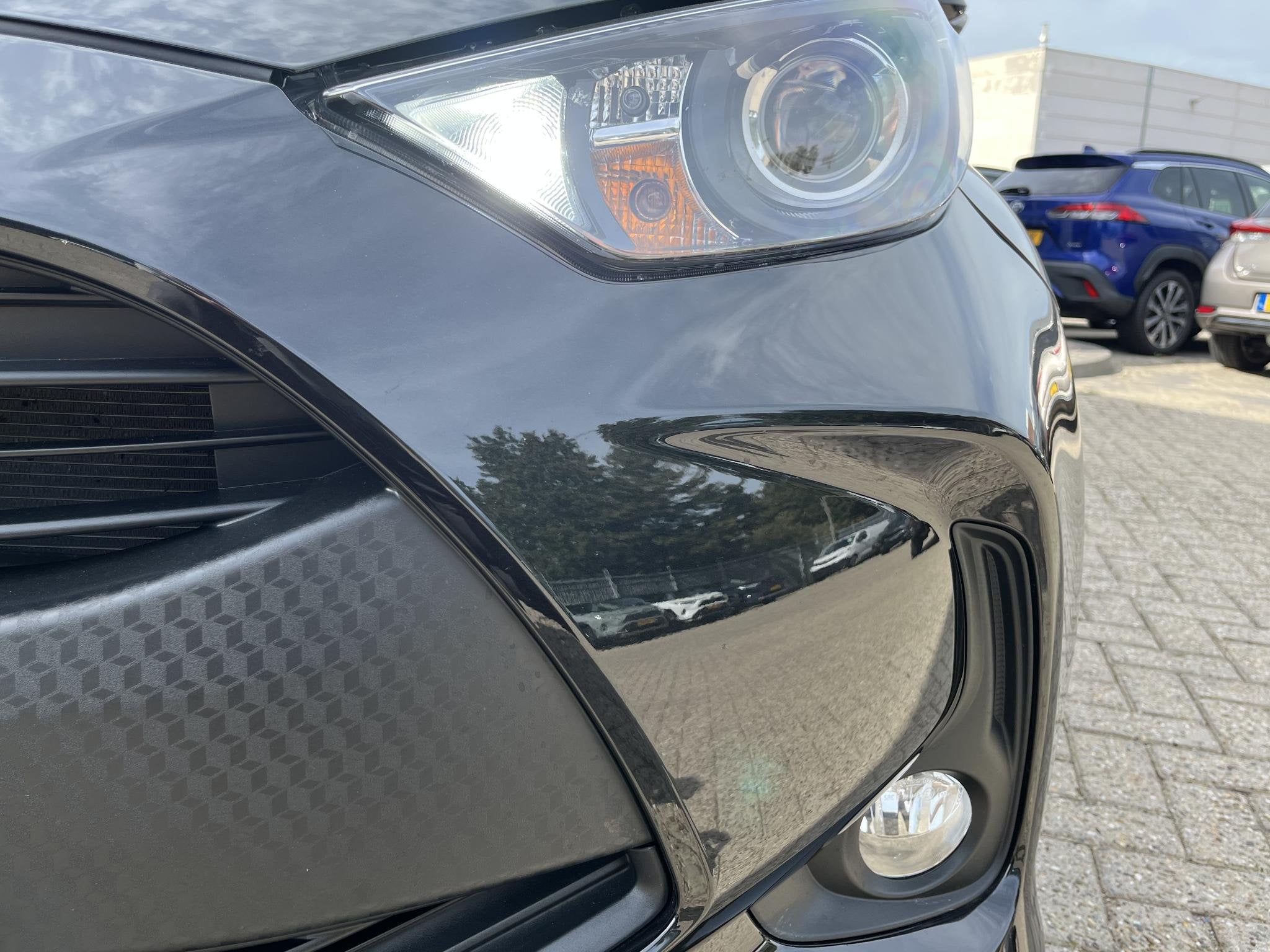 Toyota Yaris 1.5 Hybrid 115 Active l weinig kilometers!, Gebruikt, Zwart, Bedrijf, Hybride Elektrisch/Benzine