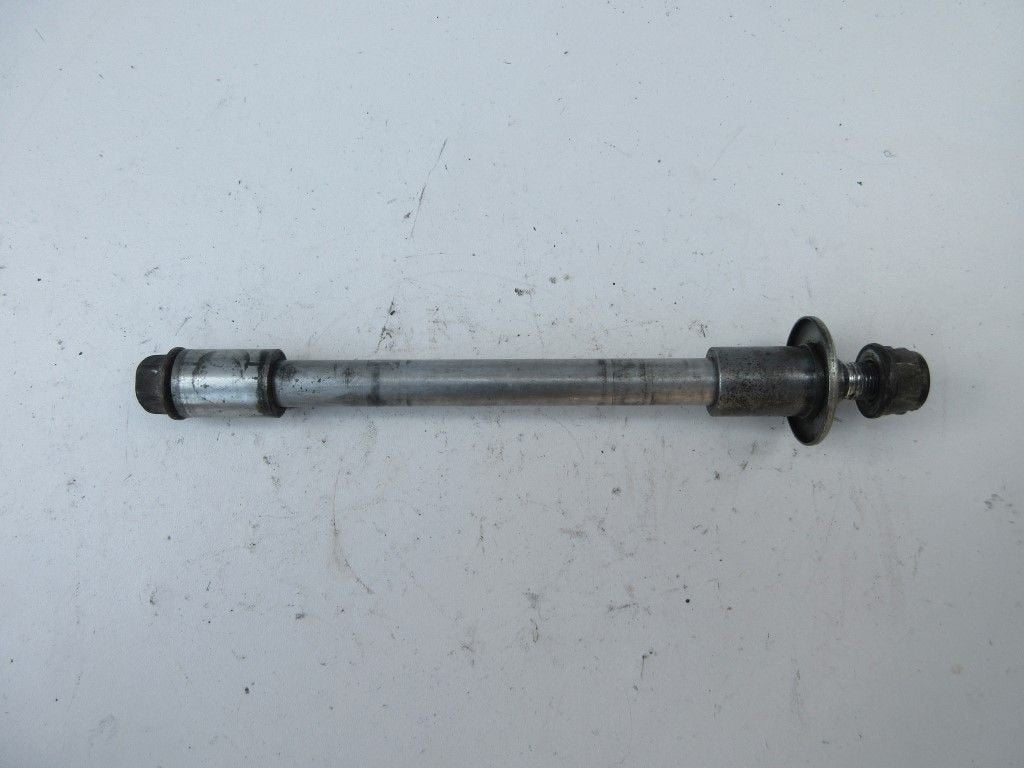 Suzuki GS500 vooras GS 500 voorwielas voorwiel as voor wiel, Motoren, Ophalen of Verzenden