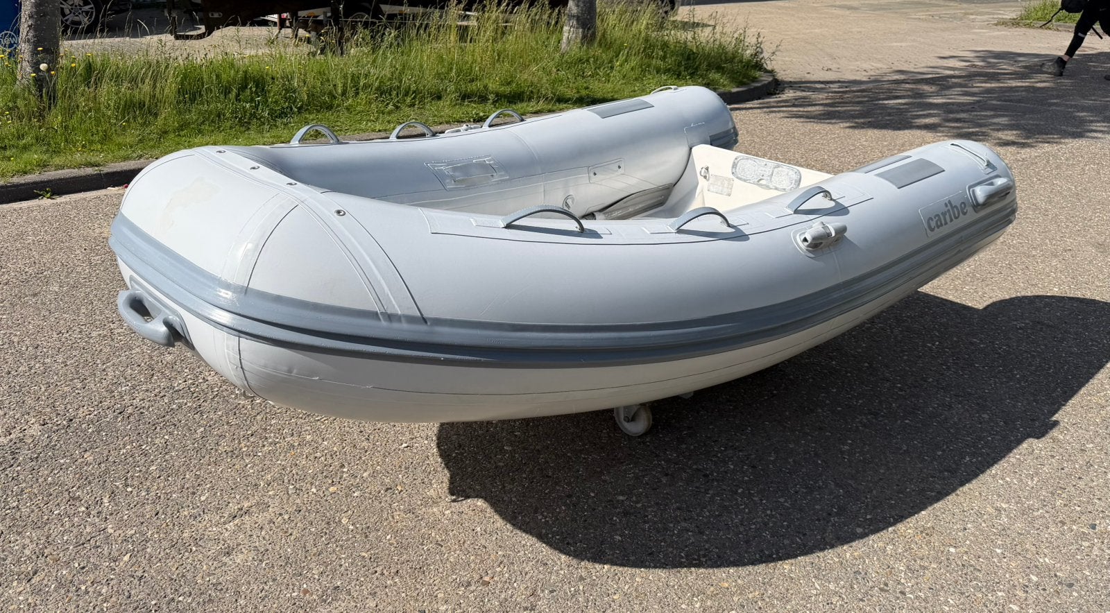 Caribe C9x Hypalon RIB met boegvak, Watersport en Boten, Rubberboten, Gebruikt, 15 pk, Peddels, 3 m
