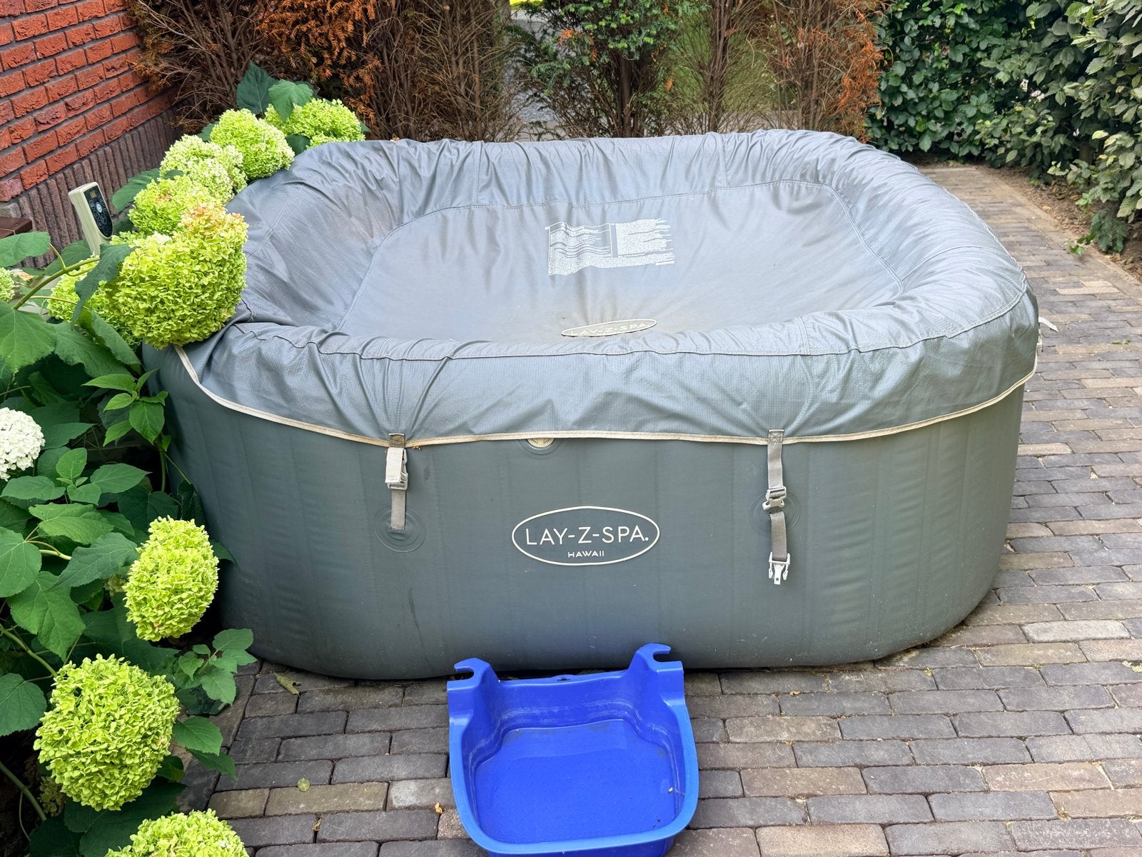 Lay-Z-Spa Hawaii Opblaasbare Jacuzzi met Pomp en Afdekzeil, Ophalen, Gebruikt, Afdekzeil, Opblaasbaar