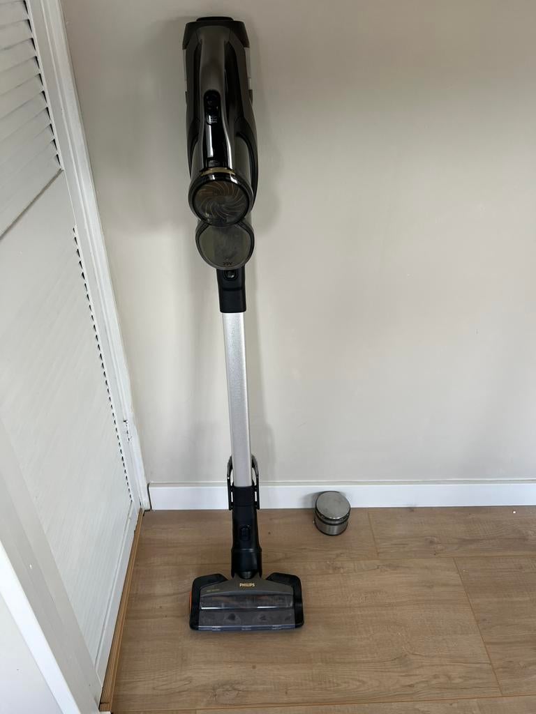 Philips steelstofzuiger xc8347, Witgoed en Apparatuur, Stofzuigers, Philips, Ophalen of Verzenden, Zo goed als nieuw, Minder dan 1200 watt