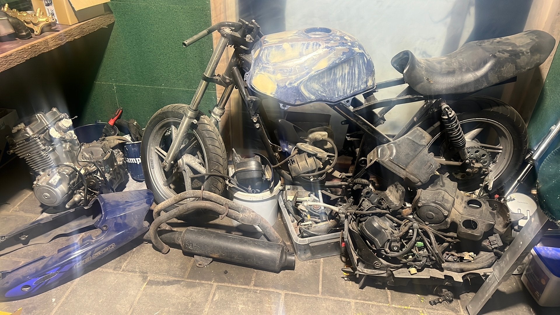 Honda CB500 Frame met kenteken, motorblok en veel onderdelen, Ophalen, Gebruikt