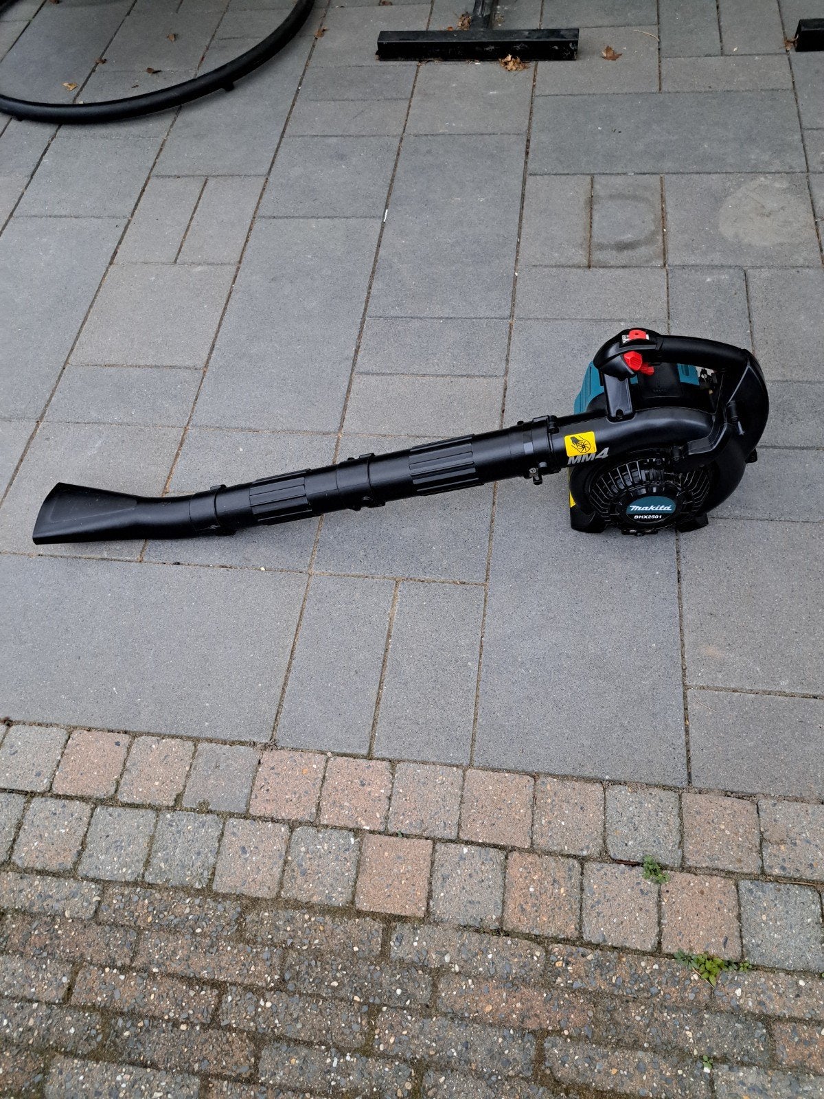 Makita BHX2501 Benzine Bladblazer - Zo goed als nieuw, Tuin en Terras, Benzine, Handgedragen, Ophalen of Verzenden, Zo goed als nieuw