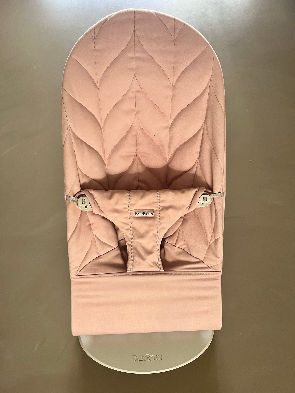 BabyBjörn Wipstoel Bliss - Roze, Wipstoel, Ophalen, Overige merken, Met gordel(s) of riempje(s)