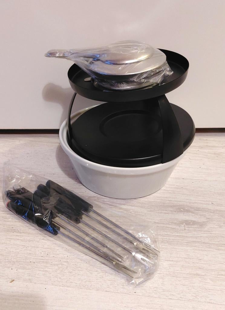 Nieuwe fondue set met vorkjes en branders, Ophalen of Verzenden, Nieuw, 4 t/m 7 personen