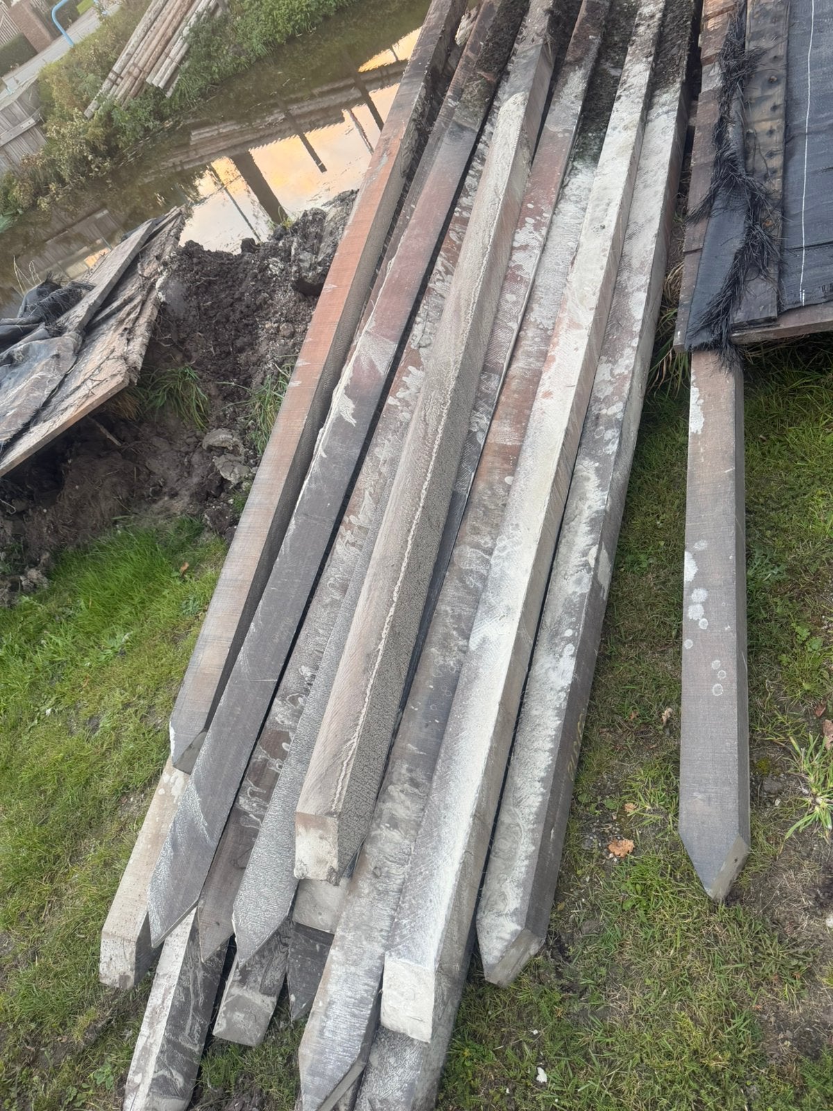 Hardhouten palen 2 soorten, Tuin en Terras, Ophalen, Zo goed als nieuw, 250 cm of meer, Palen
