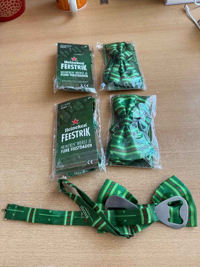 5x Heineken feeststrik met flesopener, Ophalen of Verzenden, Gebruikt, Flesopener, Heineken