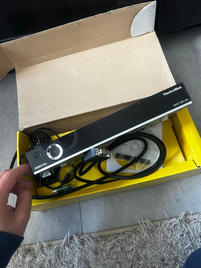 TechniSat DIGIT ISIO S2 HDTV Digitale Satellietontvanger, Ophalen of Verzenden, Gebruikt, Harddiskrecorder