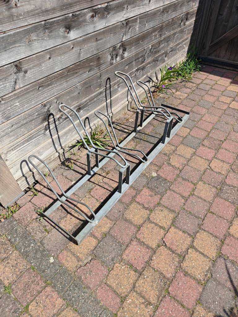 Fietsenrek voor 5 fietsen, Ophalen