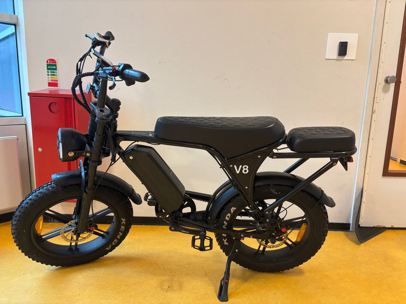 Fatbike V8 dubbele accu, Fietsen en Brommers, Overige merken, Ophalen of Verzenden, Zo goed als nieuw, 50 km per accu of meer