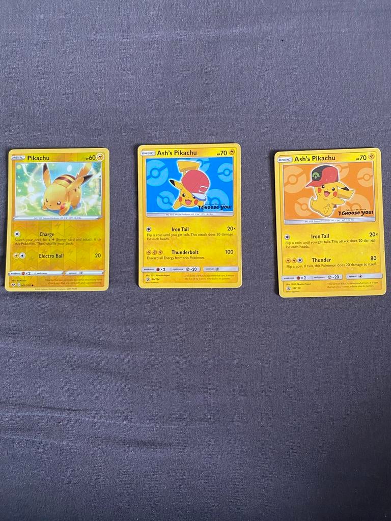 Pokémon Kaarten: Pikachu en Ash's Pikachu (3 stuks), Ophalen of Verzenden, Gebruikt, Meerdere kaarten