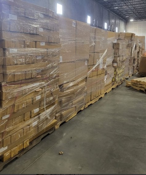 1002kg schoenen iphone samsung retour pallets mix restpartij, Ophalen, Nieuw