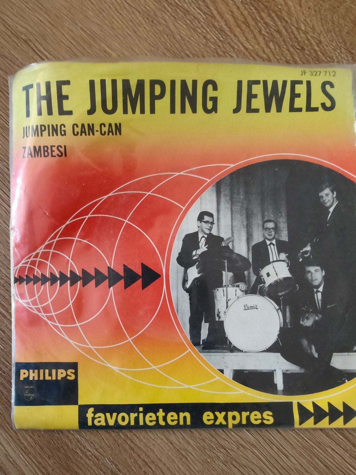 The Jumping Jewels - Jumping Can-Can / Zambesi (Philips), Gebruikt, 7 inch, Ophalen of Verzenden, Pop