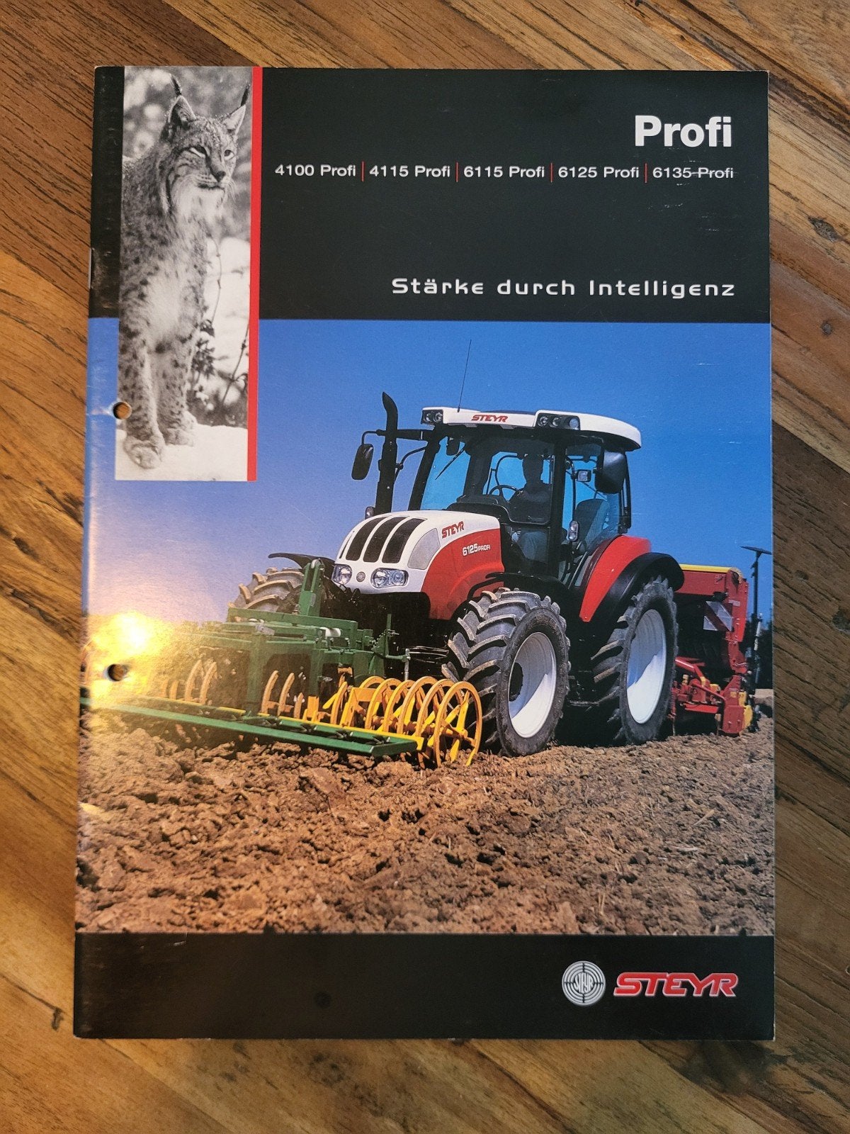tractor folder Steyr Profi, Boeken, Ophalen of Verzenden, Zo goed als nieuw