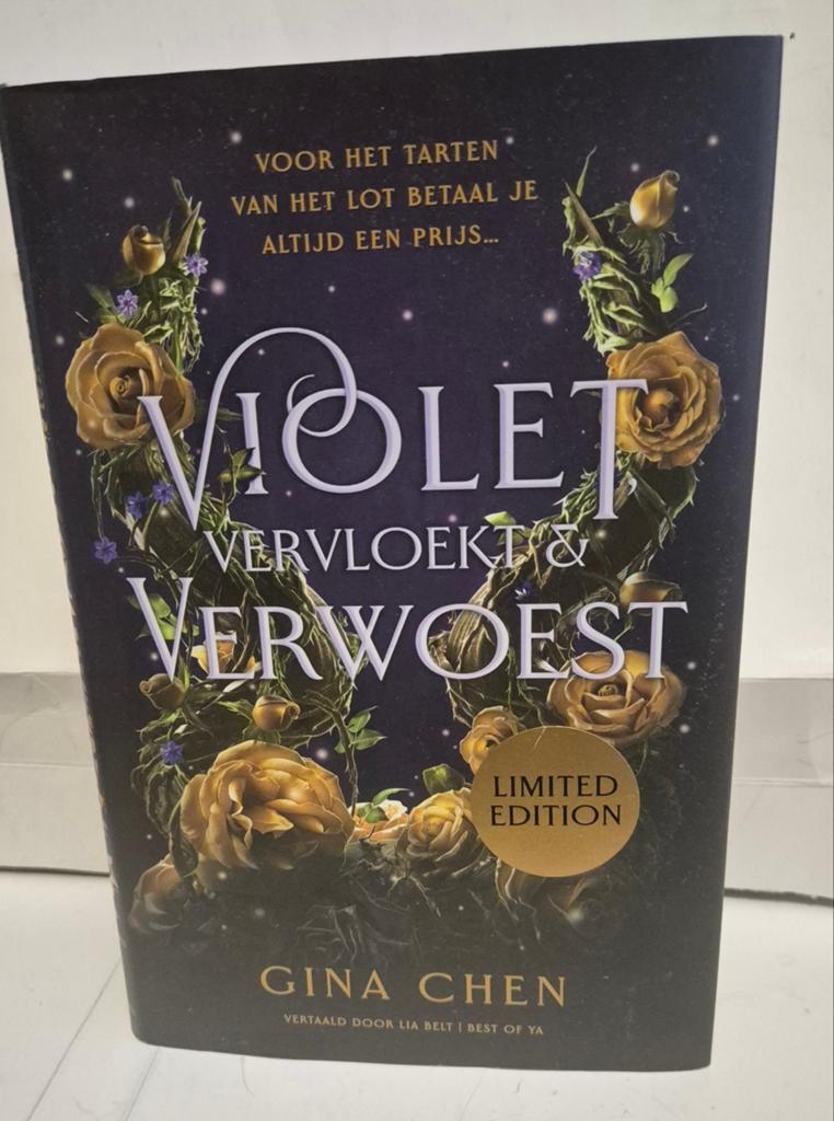 Gina Chen VIOLET Vervloekt&Verwoest  limited Edition, Ophalen of Verzenden, Nieuw